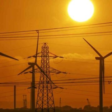 Britain’s grid operator calls for more electricity as temperatures soar